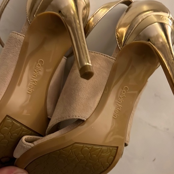 Tan &Gold High Heels - Picture 3 of 4